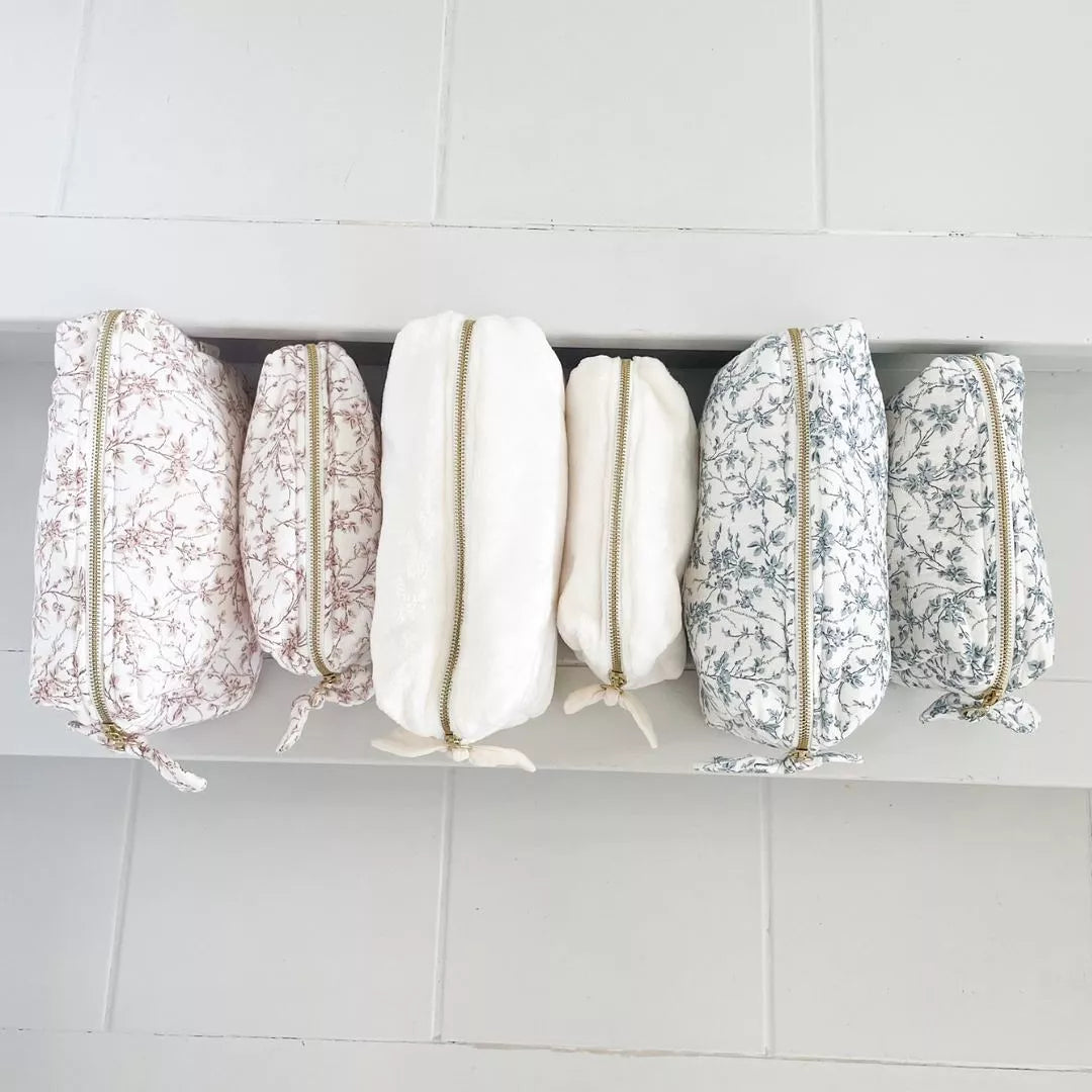 Jouy blue toiletry bag