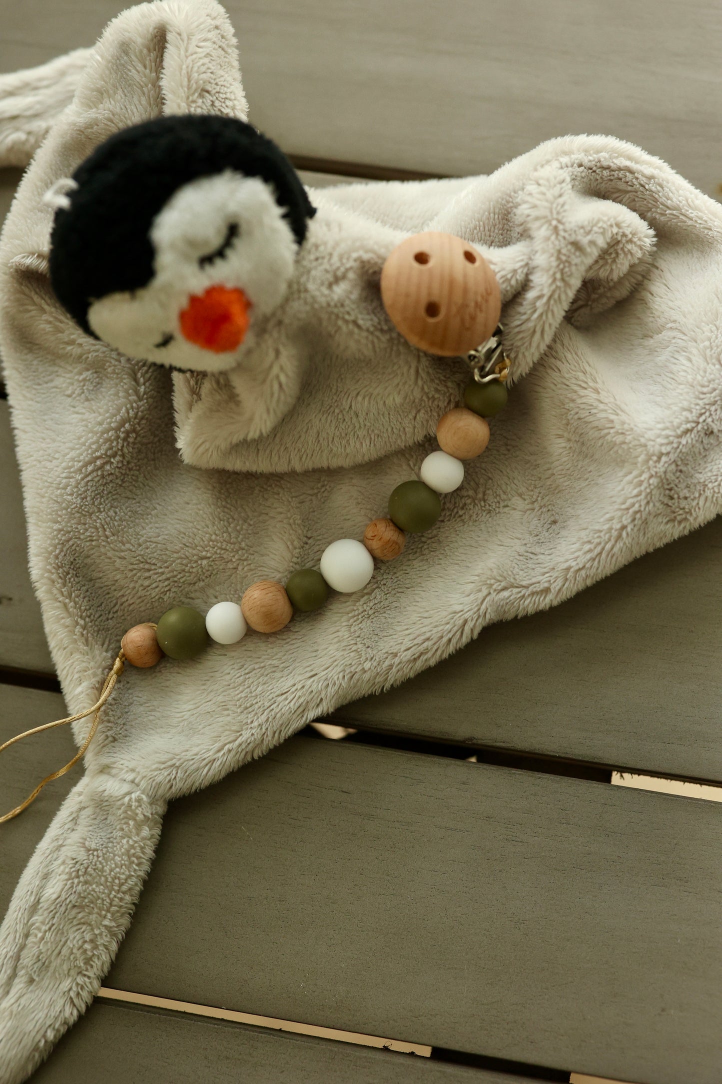 TISU pacifier clip Sage Green