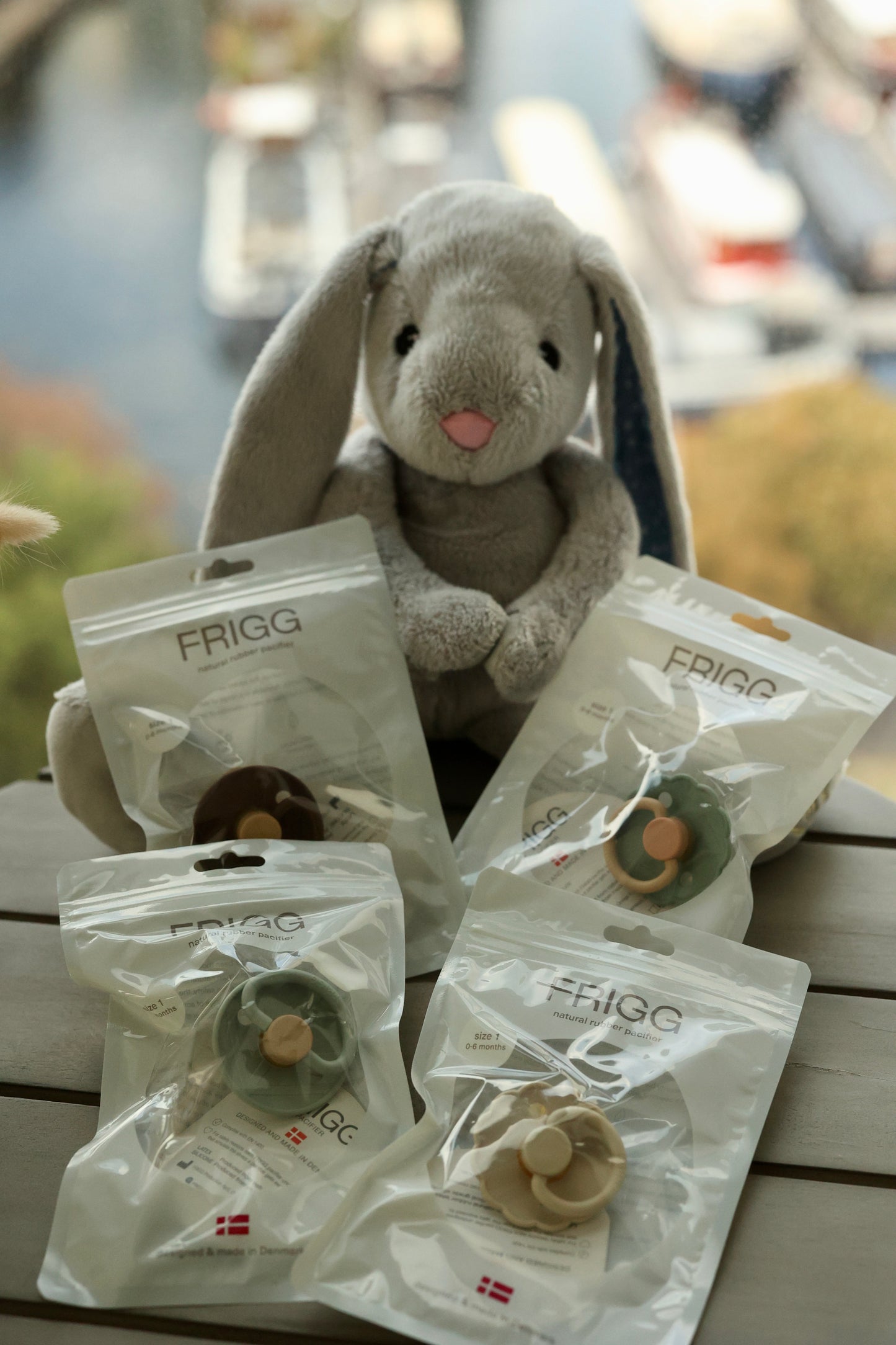 FRIGG Daisy pacifier Willow